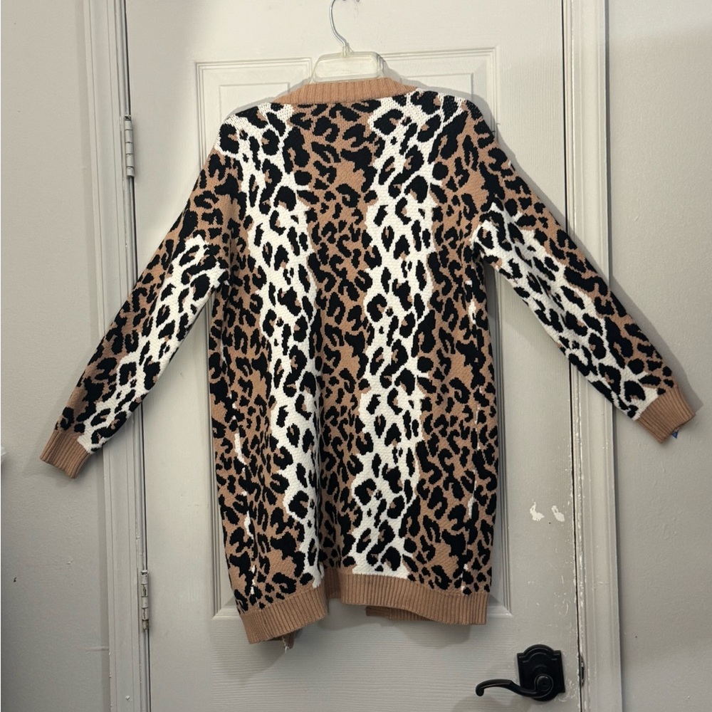 Leopard Print Open Front Cardigan Sweater - Picture 3 of 4